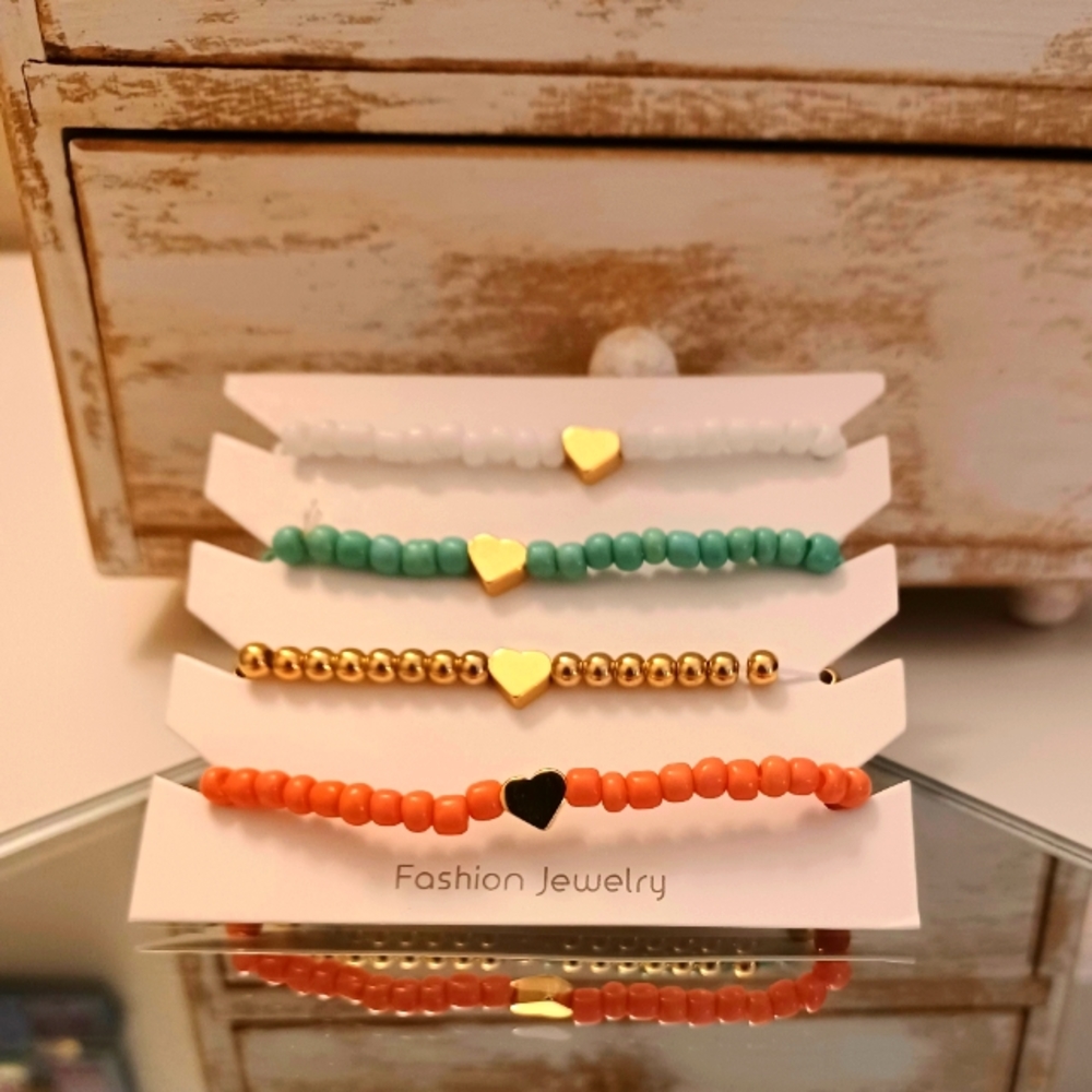 Stretchy Bead Bracelets with Heart